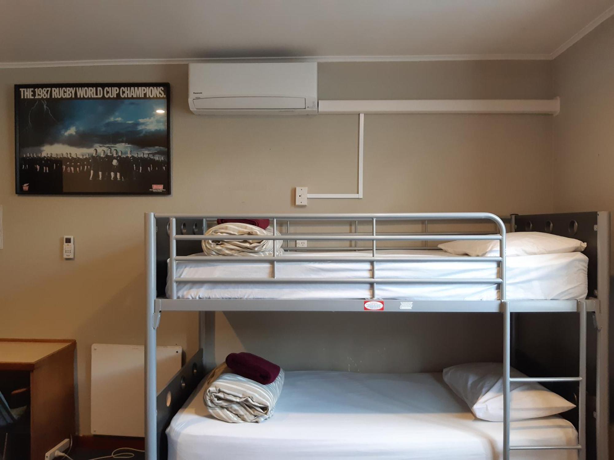 Ariki Backpackers Hostel New Plymouth Szoba fotó