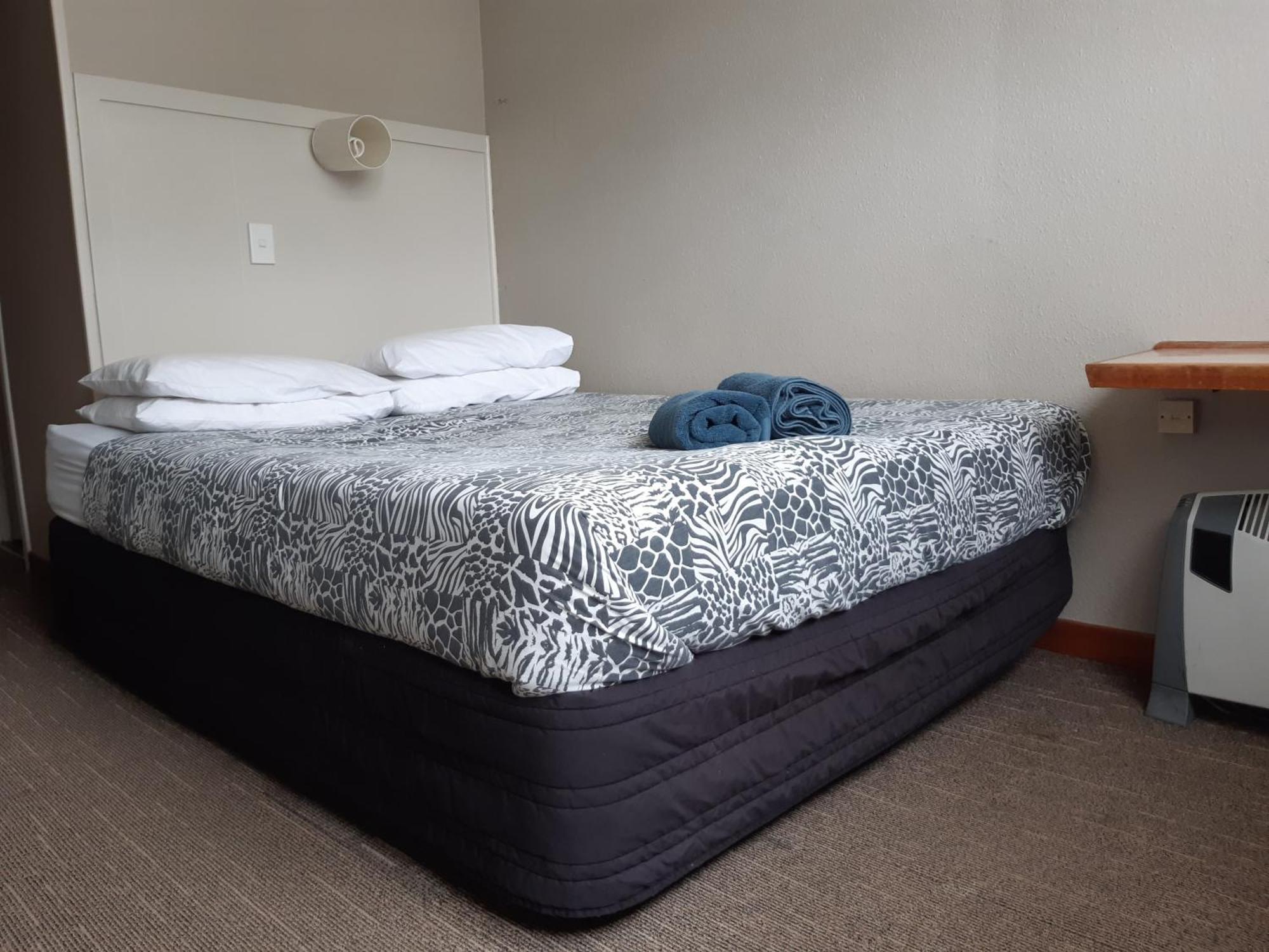 Ariki Backpackers Hostel New Plymouth Szoba fotó