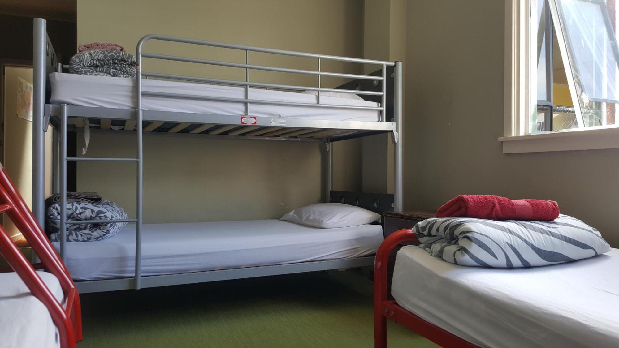 Ariki Backpackers Hostel New Plymouth Szoba fotó