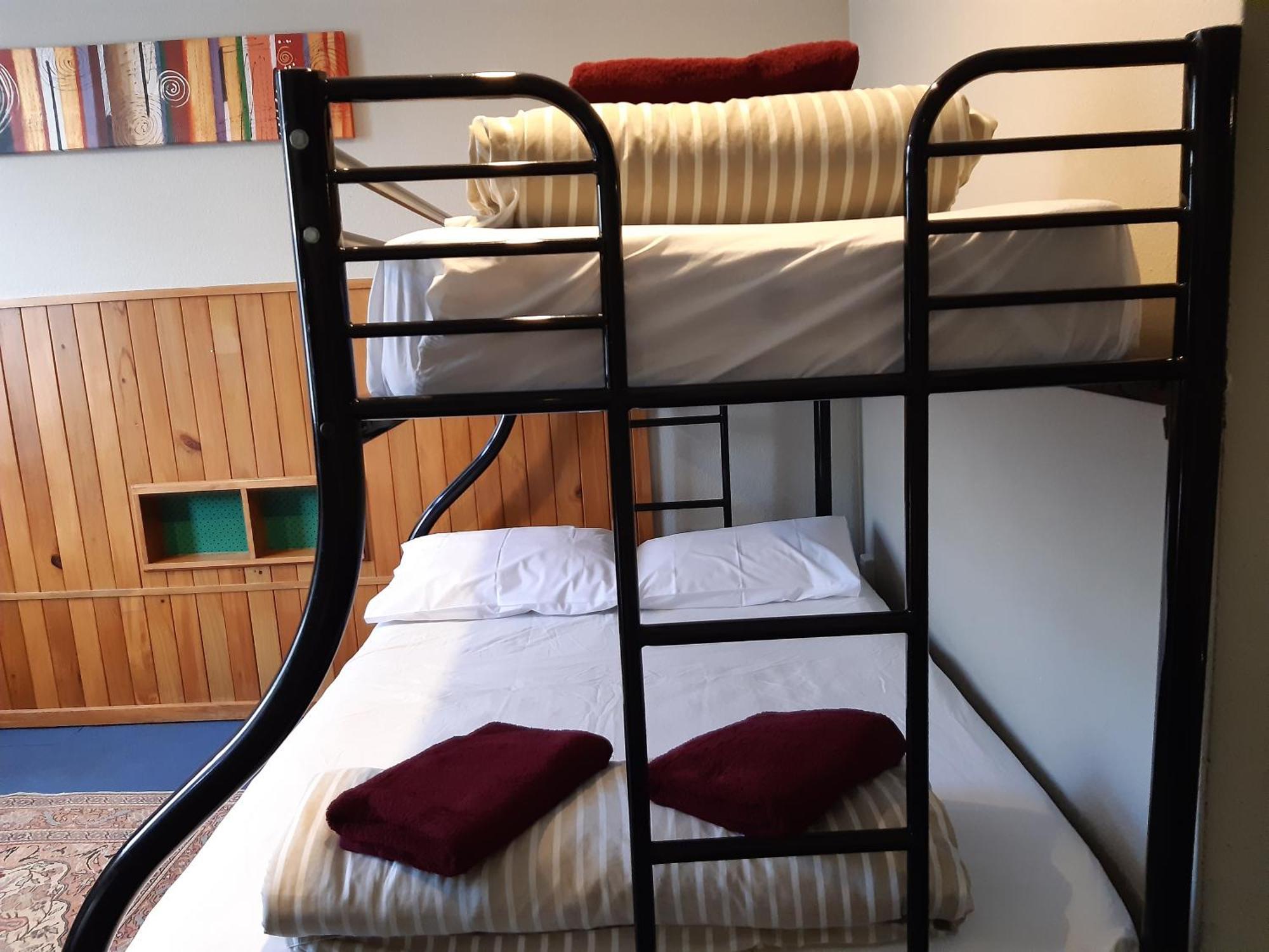 Ariki Backpackers Hostel New Plymouth Szoba fotó