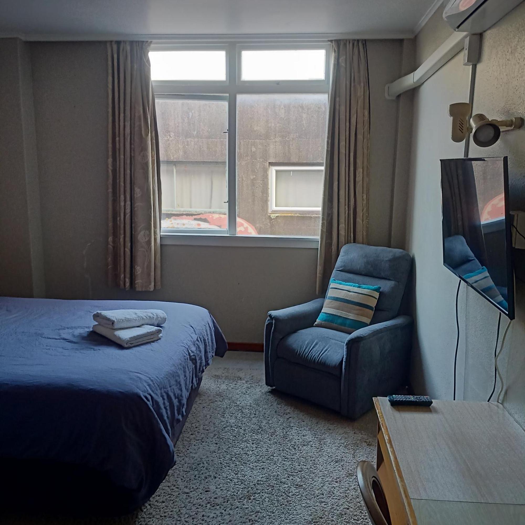 Ariki Backpackers Hostel New Plymouth Szoba fotó