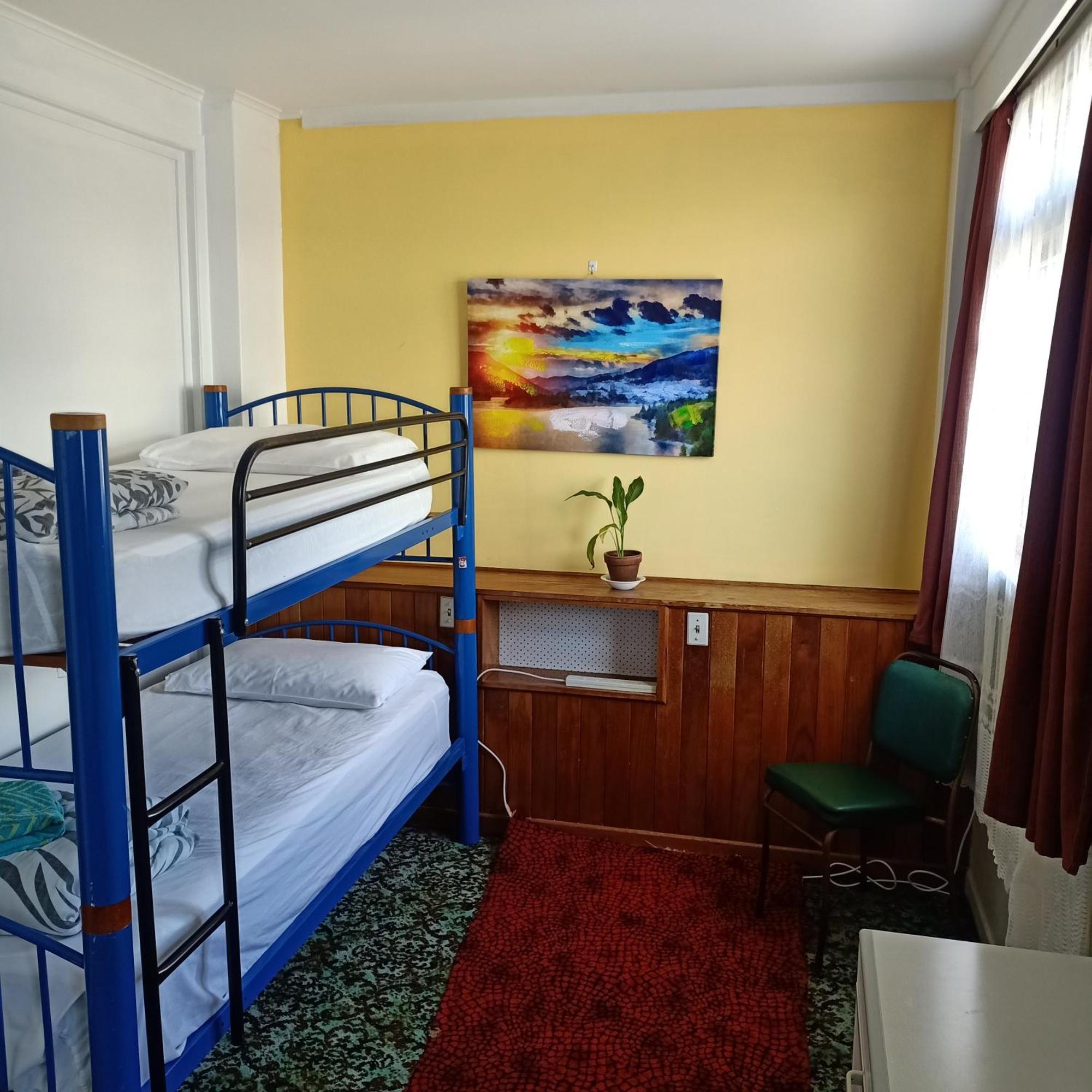 Ariki Backpackers Hostel New Plymouth Szoba fotó